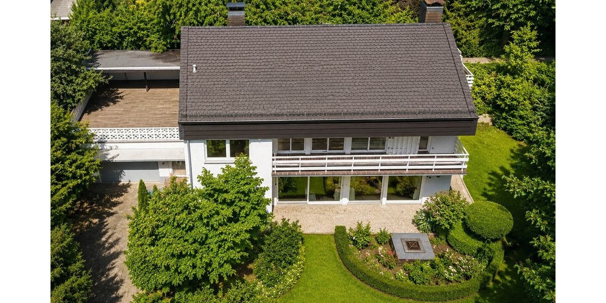 Großes Familienhaus am Sonnenhang mit Doppelgarage - Einfamilienhaus Eppstein | Angebot:27120640
